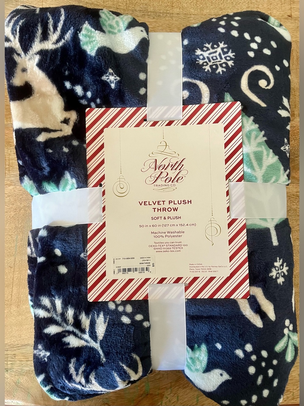 NWT North Pole Trading Co. Velvet Plush Throw - Navy Winter Reindeer Print